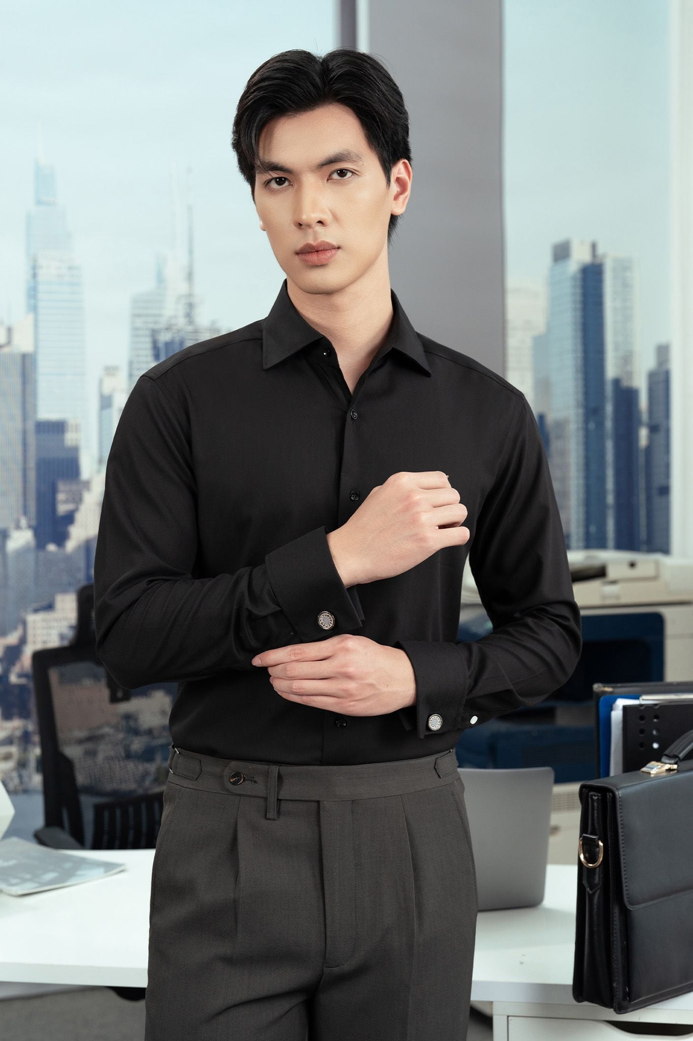Sơ mi đen trơn SMC217D